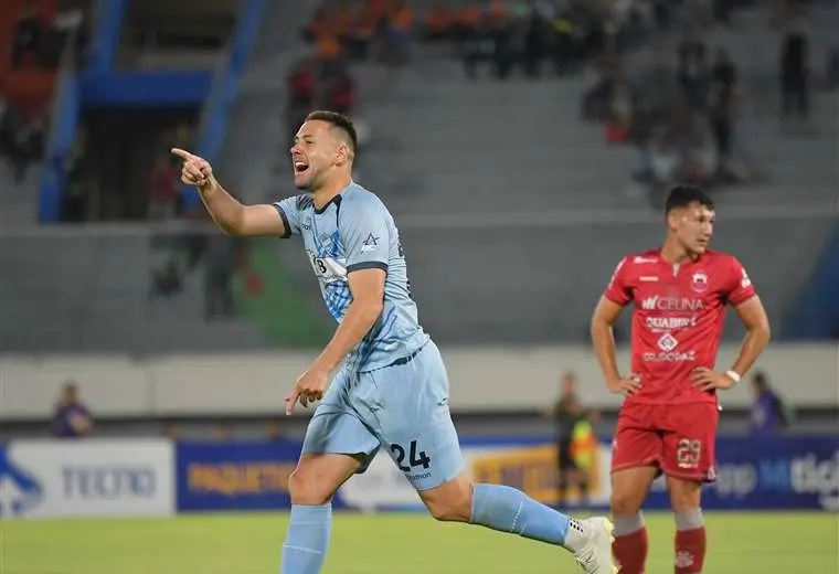 robles-festeja-el-gol-del-triunfo